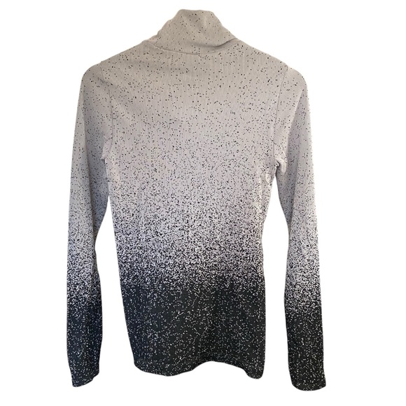 Athleta Turtleneck Flurry Ombre Black Gray Long Sleeve Thumbholes Womens Small - Picture 2 of 2